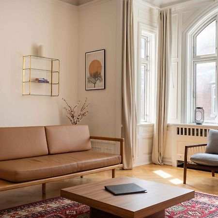 Lovely 3Br Manor Apartment 5 Min From Tivoli Gardens Копенхаген Екстериор снимка