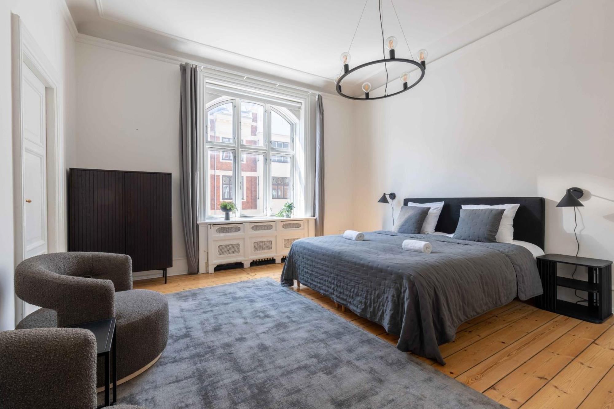 Lovely 3Br Manor Apartment 5 Min From Tivoli Gardens Копенхаген Екстериор снимка