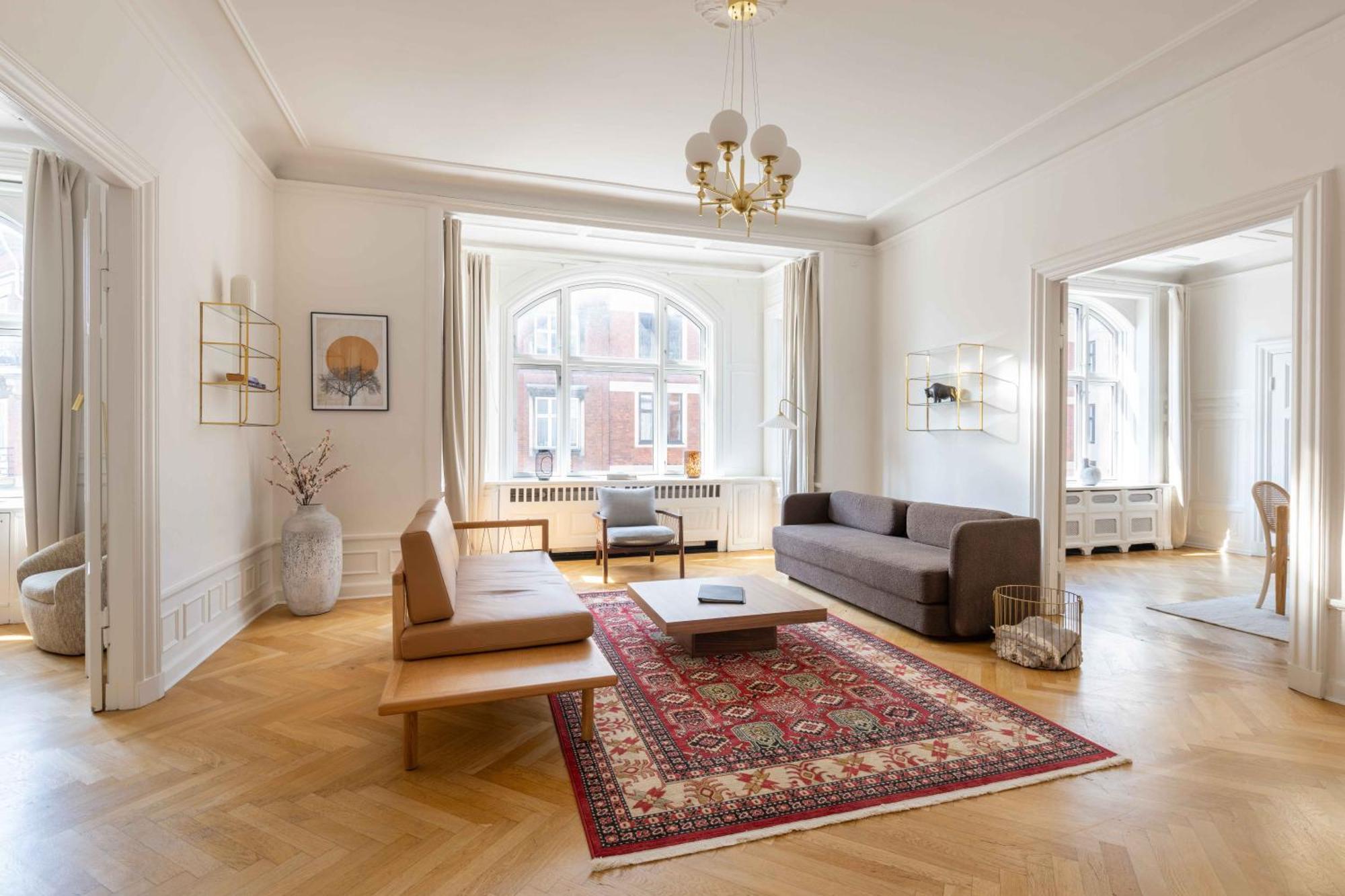 Lovely 3Br Manor Apartment 5 Min From Tivoli Gardens Копенхаген Екстериор снимка