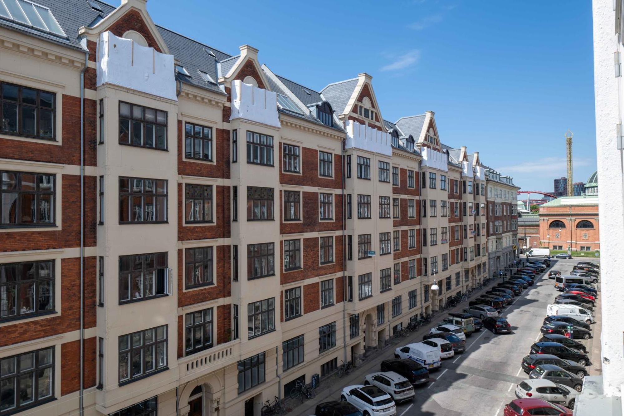 Lovely 3Br Manor Apartment 5 Min From Tivoli Gardens Копенхаген Екстериор снимка
