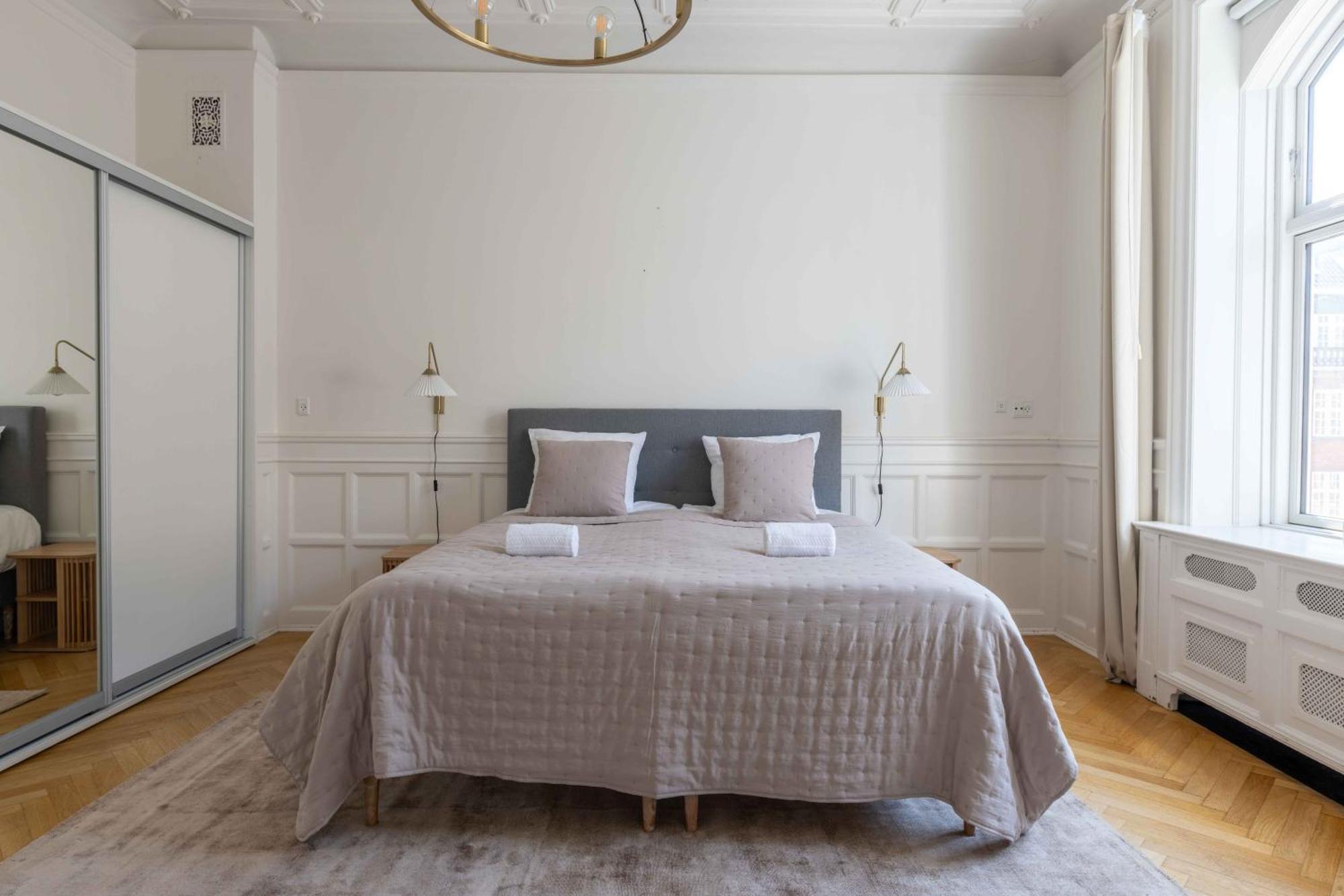 Lovely 3Br Manor Apartment 5 Min From Tivoli Gardens Копенхаген Екстериор снимка