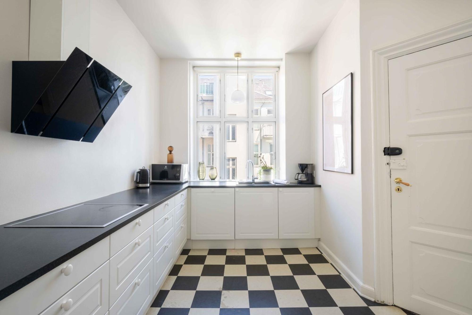 Lovely 3Br Manor Apartment 5 Min From Tivoli Gardens Копенхаген Екстериор снимка